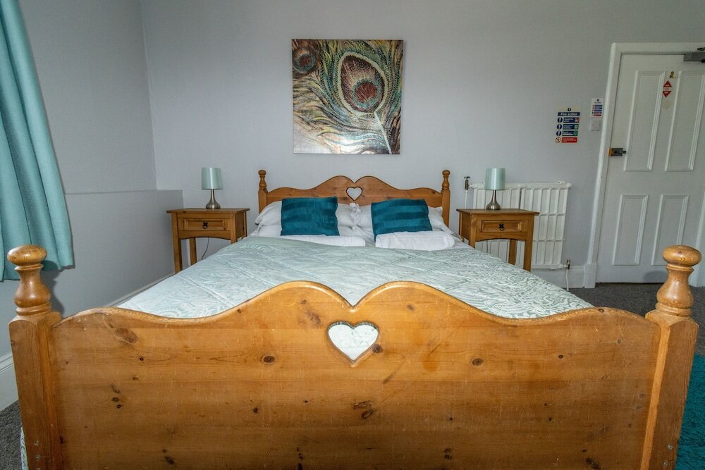 Фото The Bear Marlborough