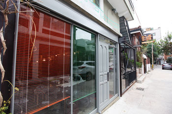 Фото Hongdae Guesthouse Pajamaparty - Hostel