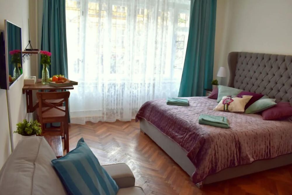 Фото Sokolovska Apartment