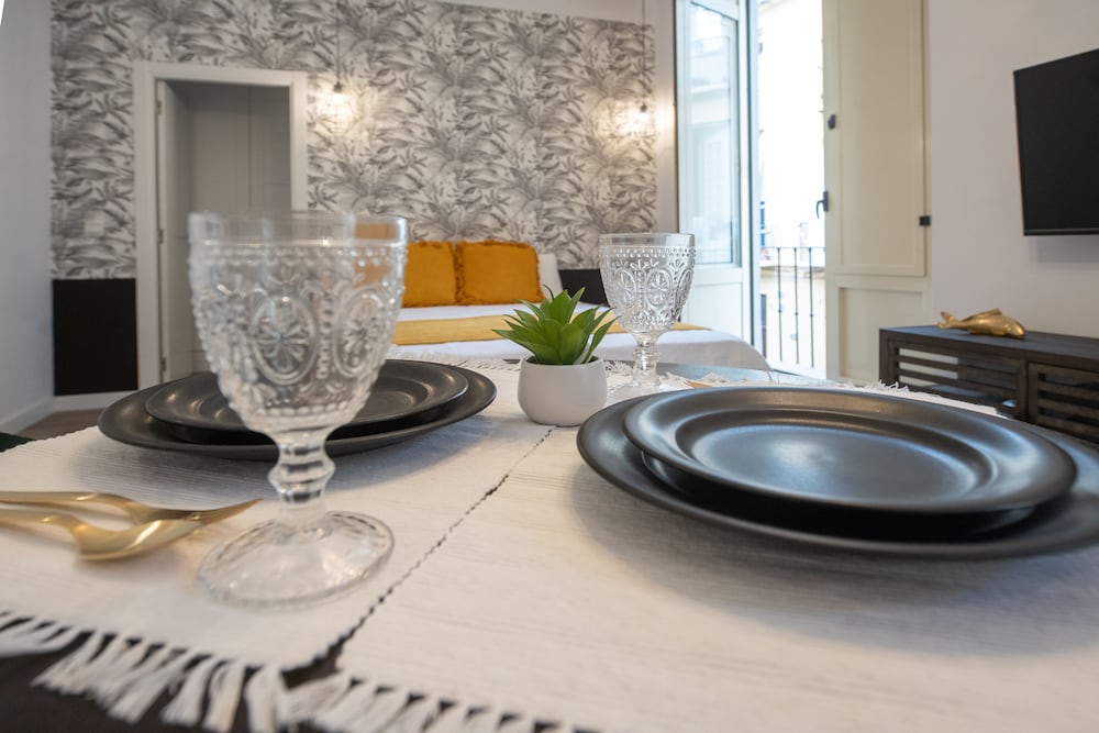 Фото Suites La Merced Malaga365