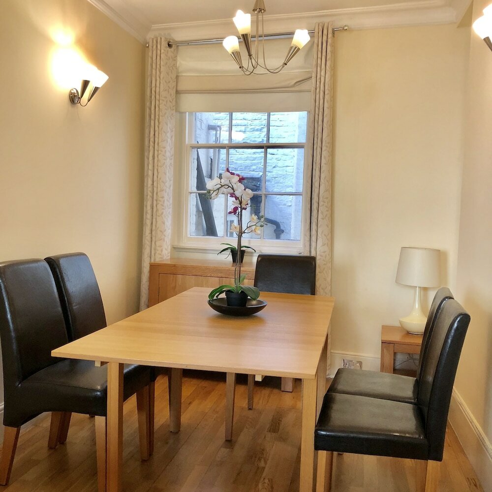 Фото Buckingham Palace View Apartment