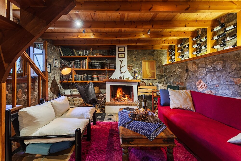 Фото Escape in the Forest, Cosy Chalet with Home Cinema
