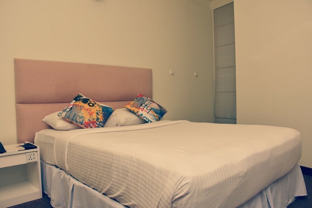 Фото Local Escape Boutique