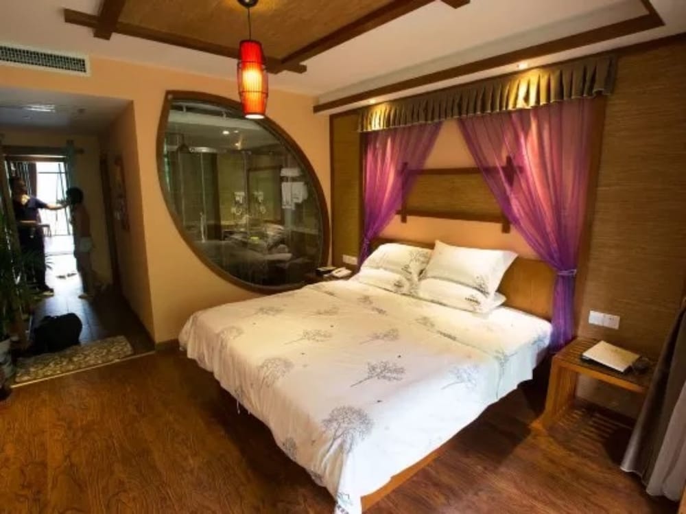 Фото Bluesky Hotel & Resort