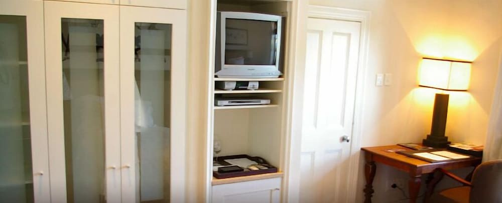 Фото The Royal Hotel