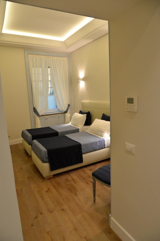 Фото Little Rose Residence