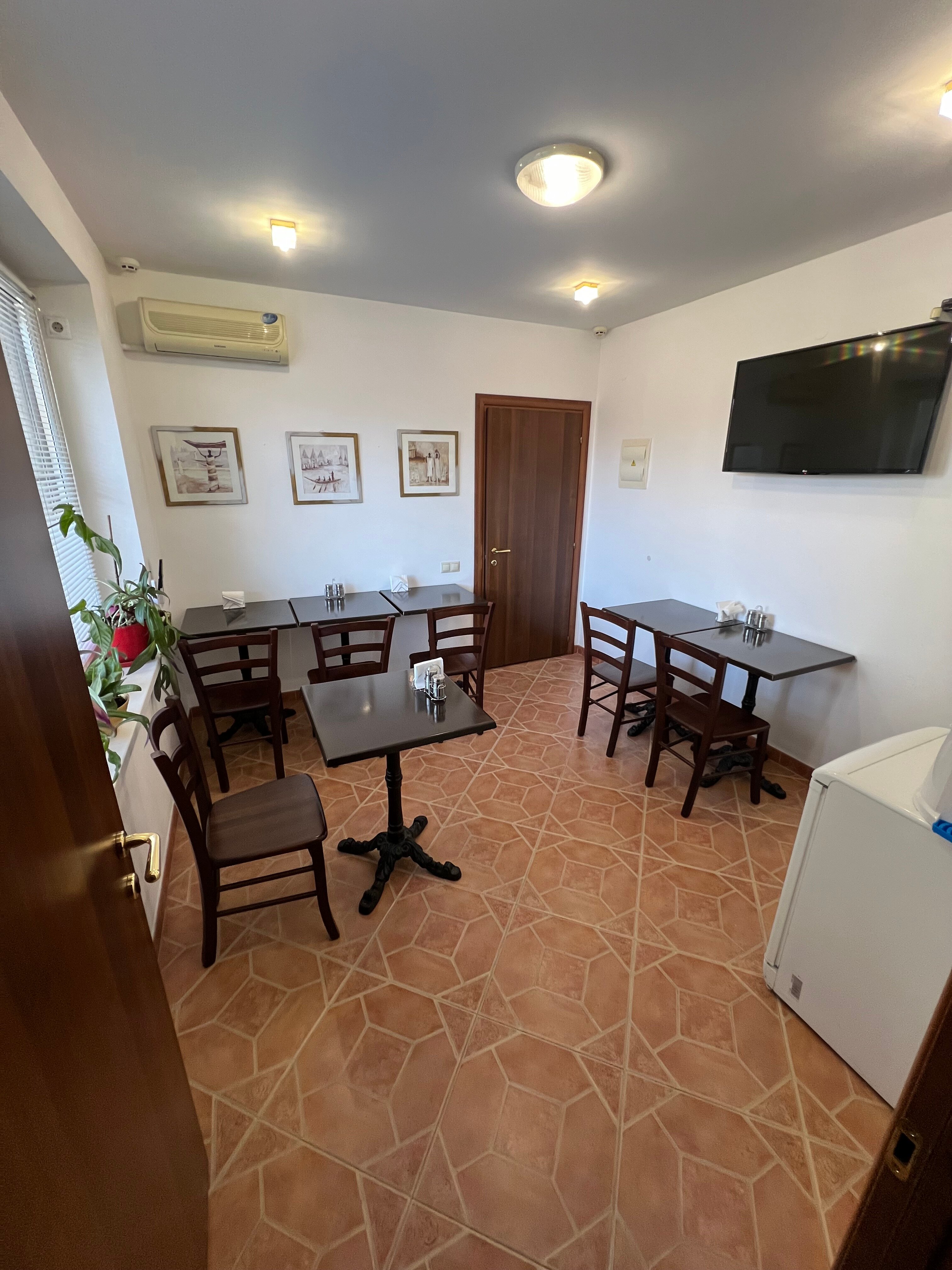 Фото Тристар