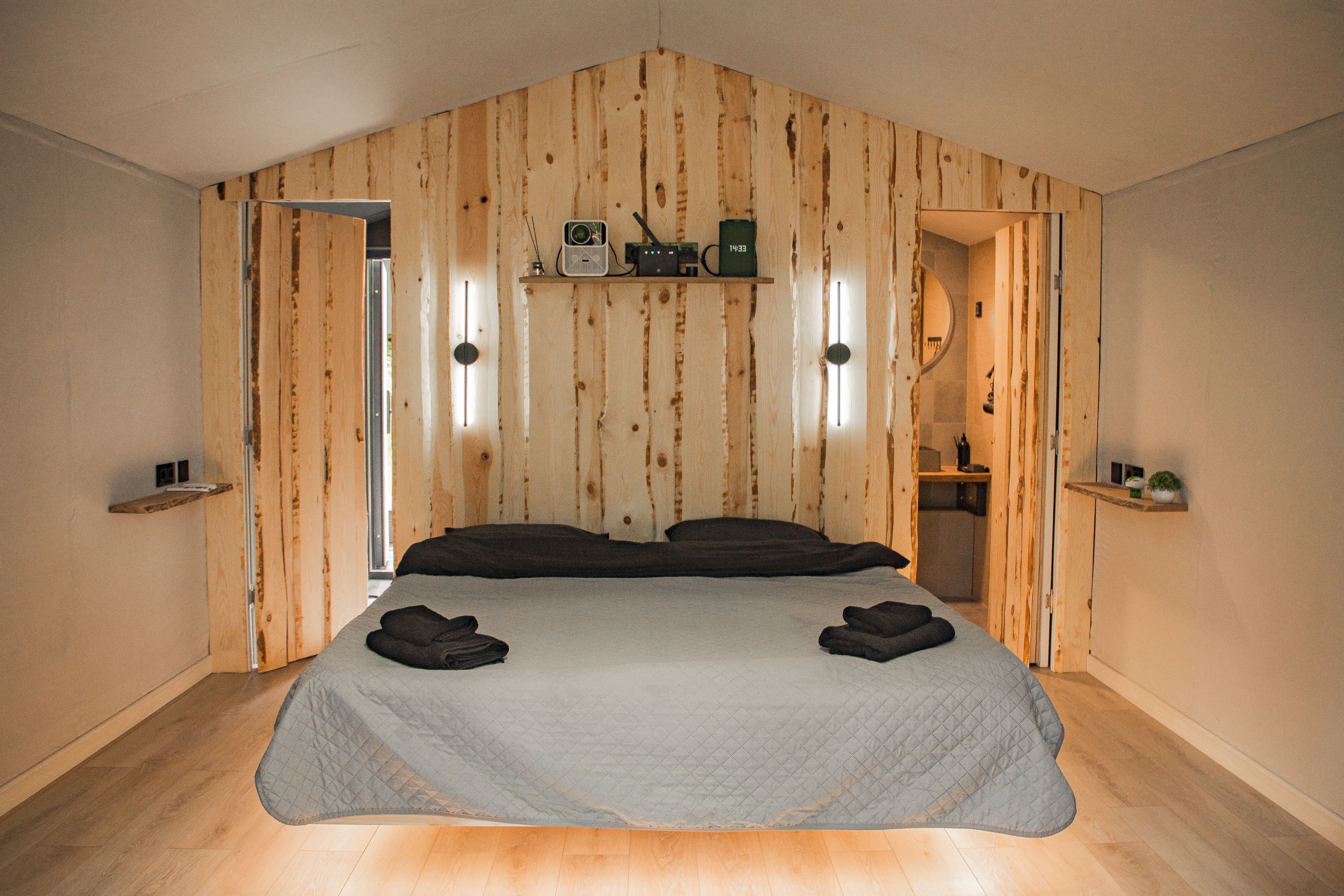 Фото BlackVillage