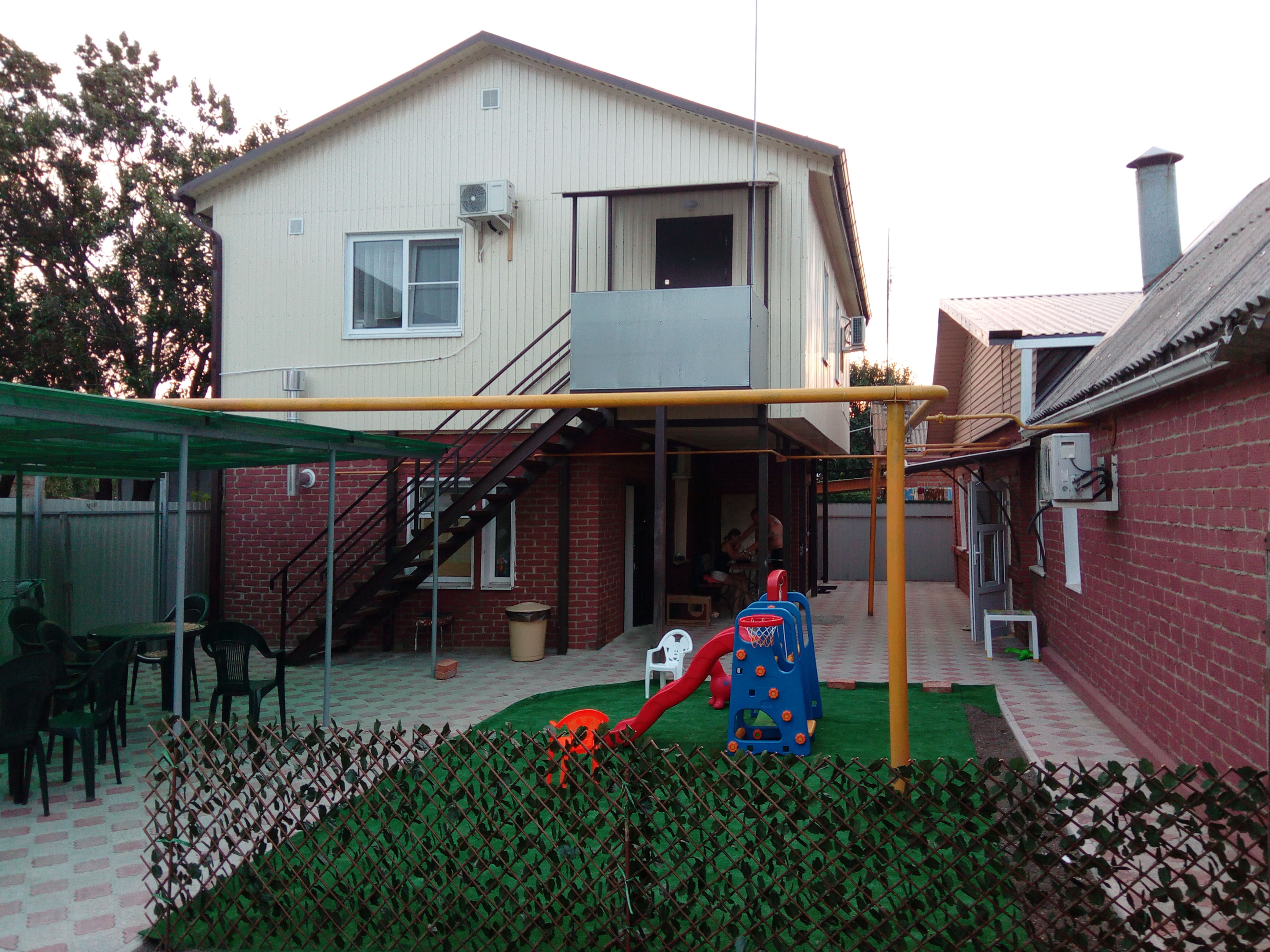 Фото отеля 2