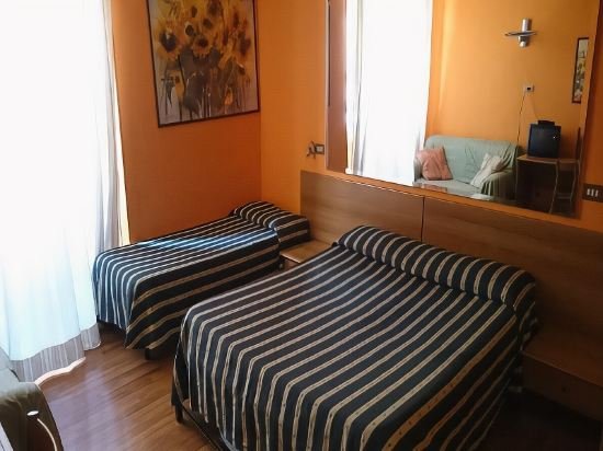 Фото Hotel Urbis