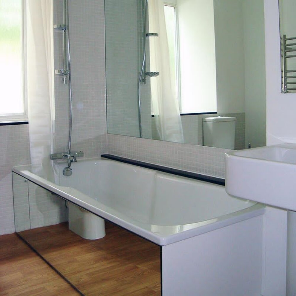 Ванна с нишей под ноги как сделать