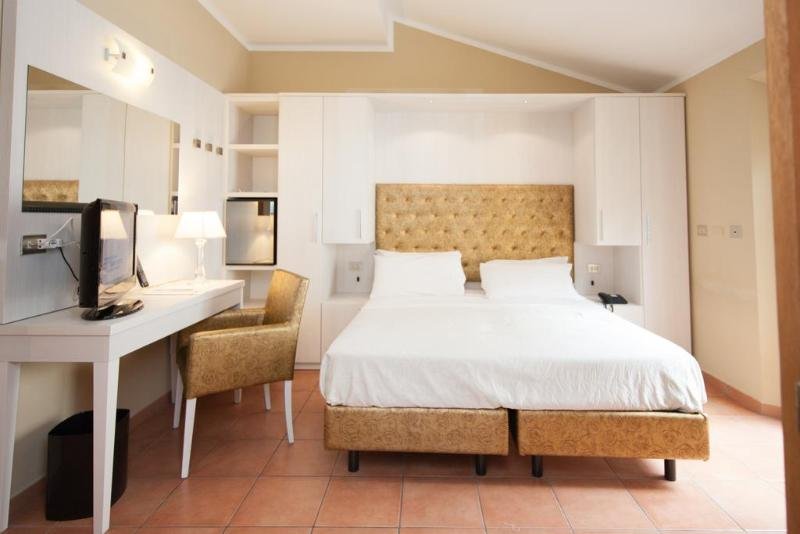 Фото Albergo Rossini 1936 Small & Charming