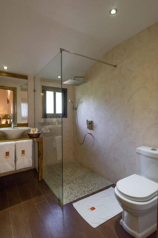 Фото La Villa Boutique Hotel