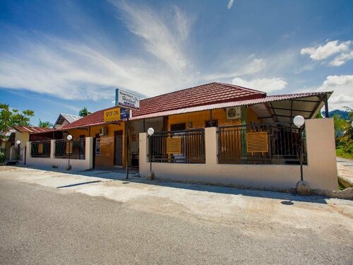 Гостиница Spot On 2946 Harland Guesthouse в Провинции Западная Суматра