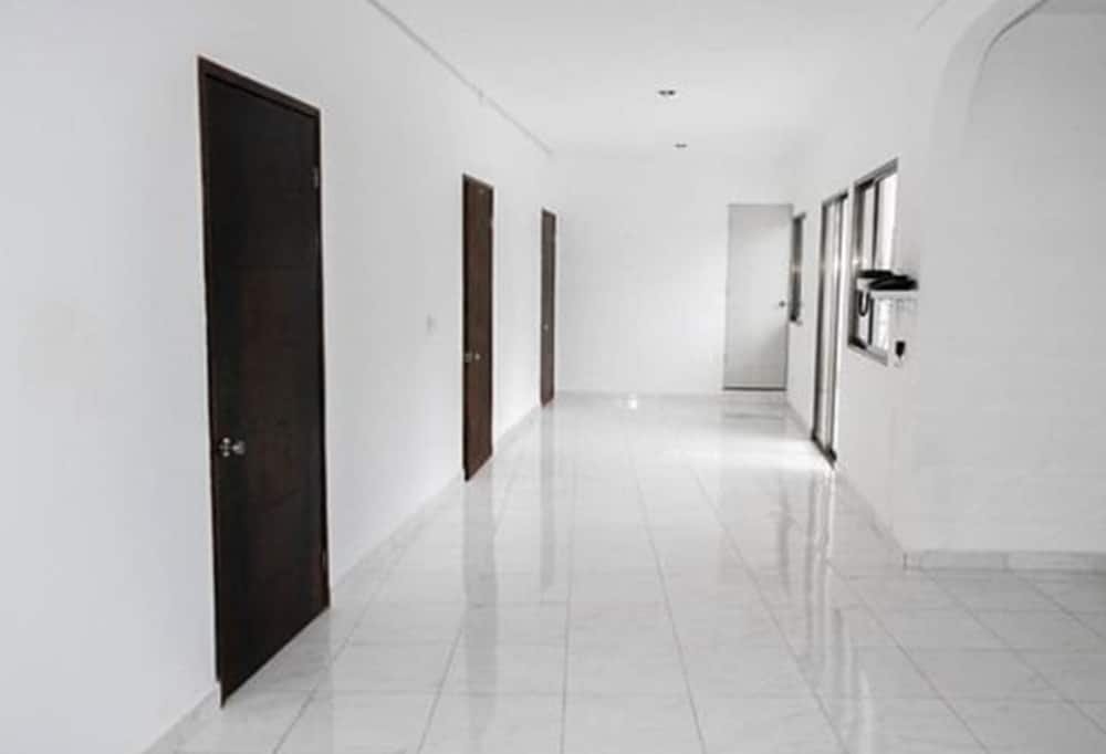 Фото Hostal Tokio