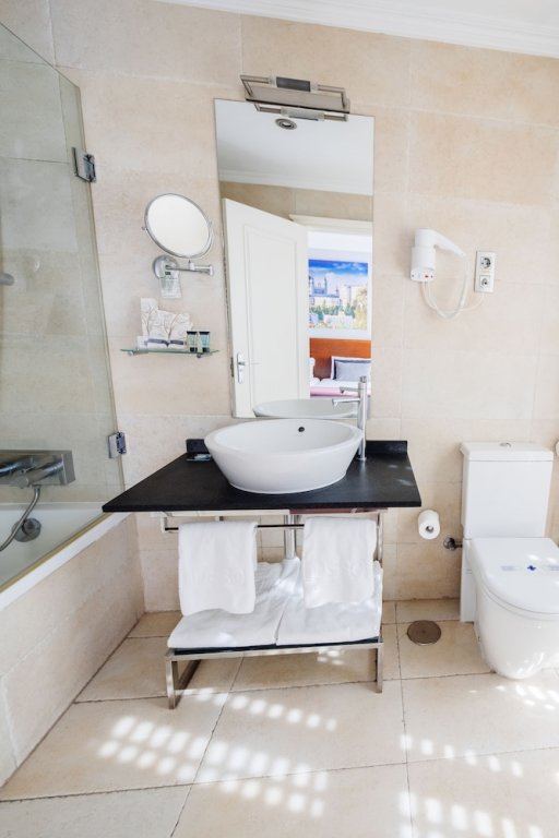 Фото ITC Infantas by Soho Boutique hotel