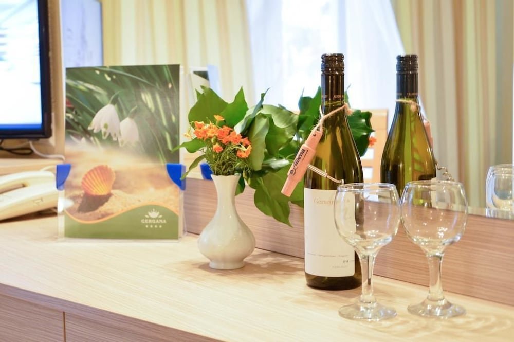 Фото Hotel Oasis