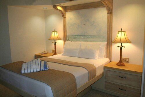 Гостиница Voyager Beach Club by Liberte' в Сент-Питерсберге