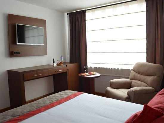 Фото Hotel Santiago de Compostella Suites
