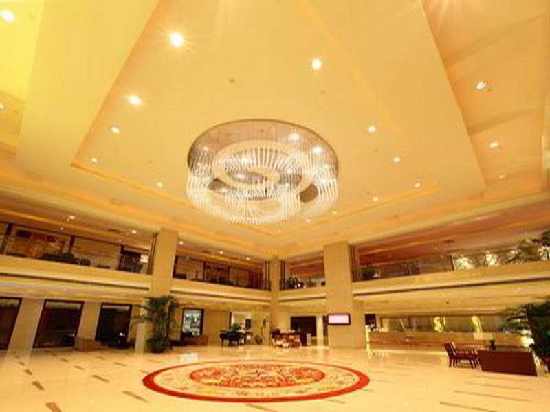 Фото Nanjing New Century Hotel