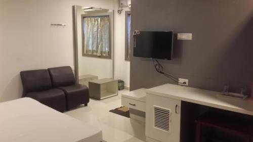 Фото Kalaimagal Residency