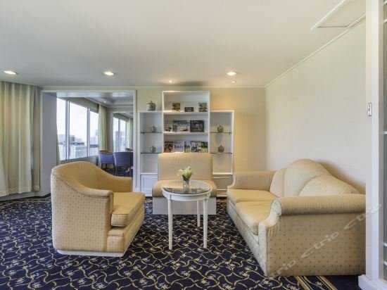 Фото Hotel Windsor Suites Bangkok