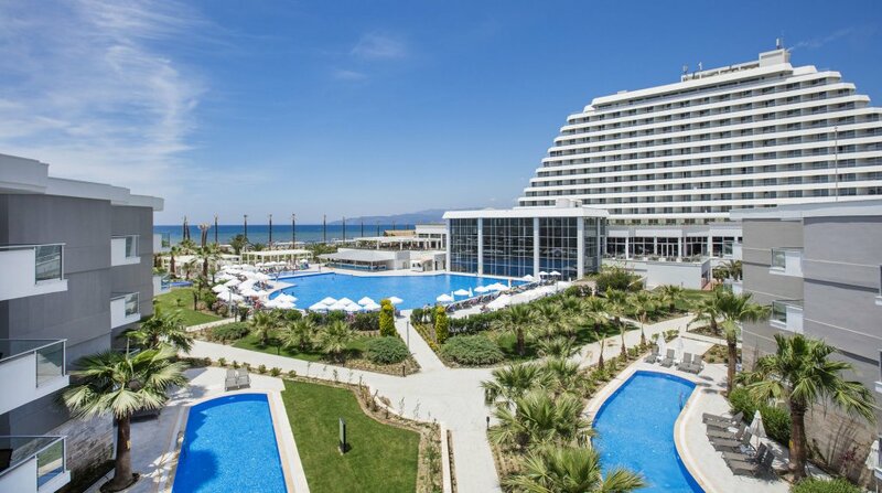 Гостиница Tusan Beach Resort в Кушадасы