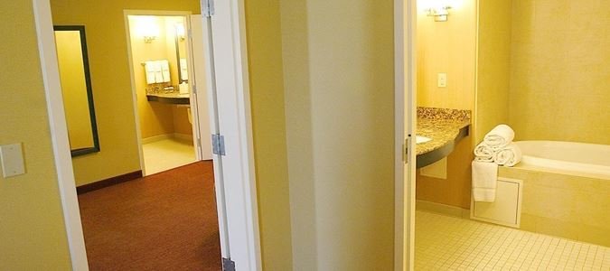 Фото Hilton Garden Inn Fontana