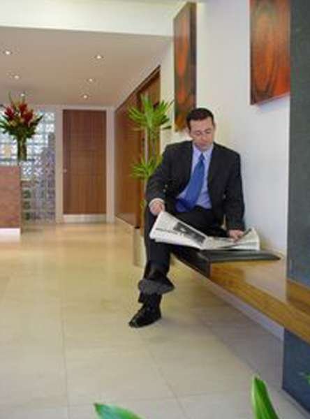 Фото Roland House Apartments