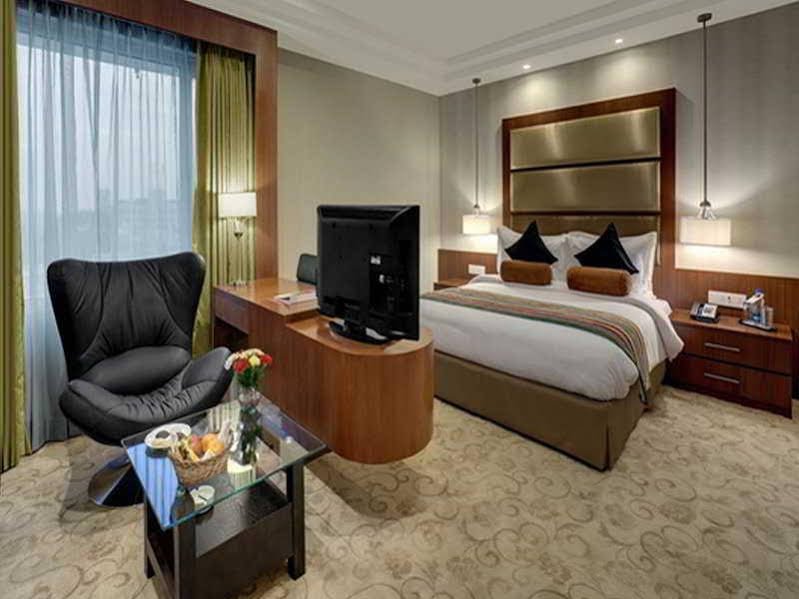 Фото Ramada by Wyndham Ahmedabad