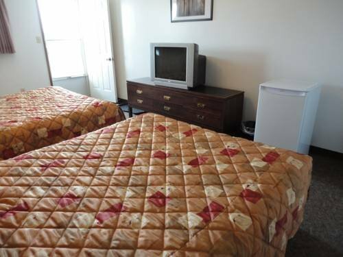 Гостиница Falcon Resort в Провинции Британская Колумбия