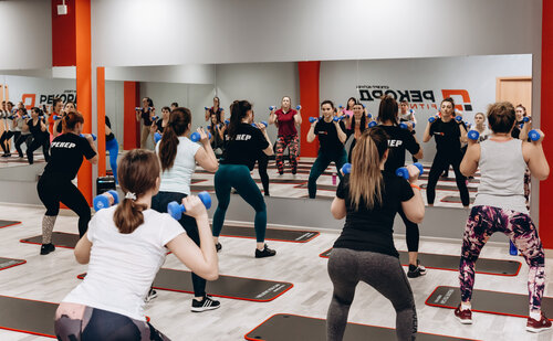 Рекорд fitness просп ленинского комсомола 34 фото Панорама: Рекорд Fitness, фитнес-клуб, просп. Ленинского Комсомола, 34, Ульяновс