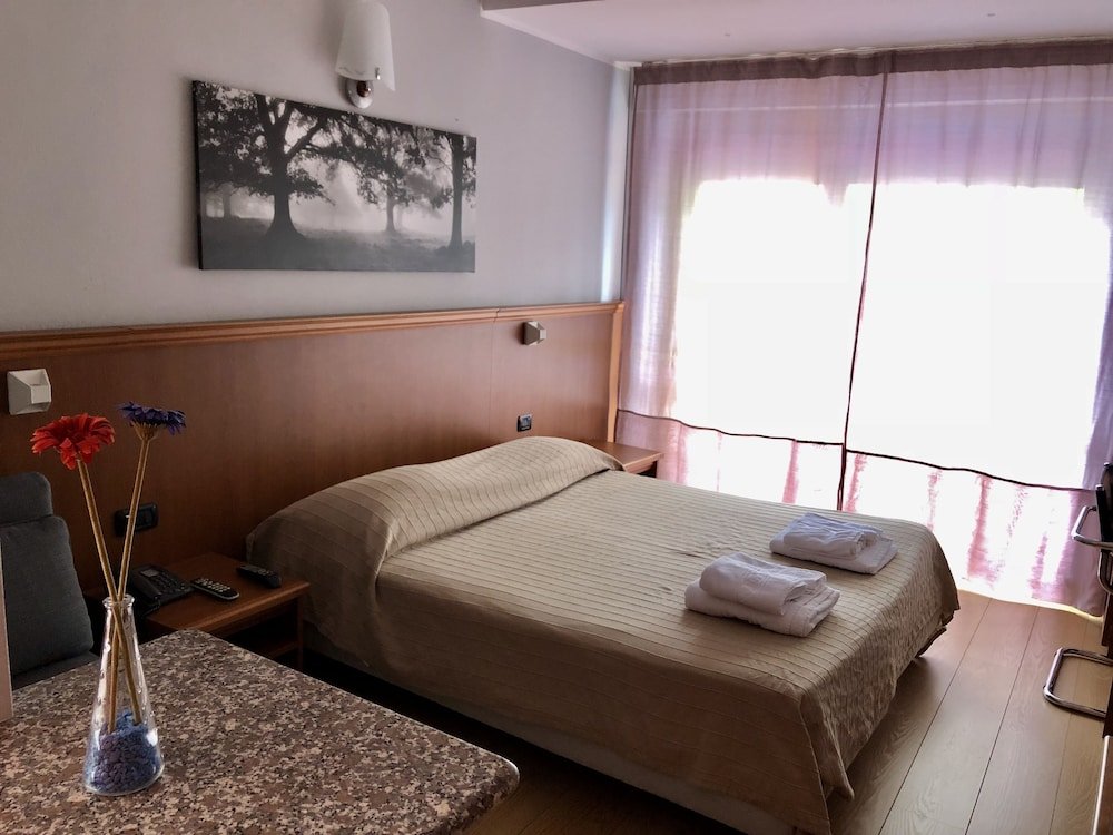 Фото Hotel Rinaldo