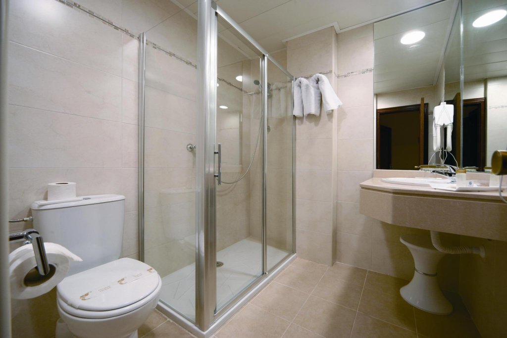 Фото Hotel Porcel Alixares