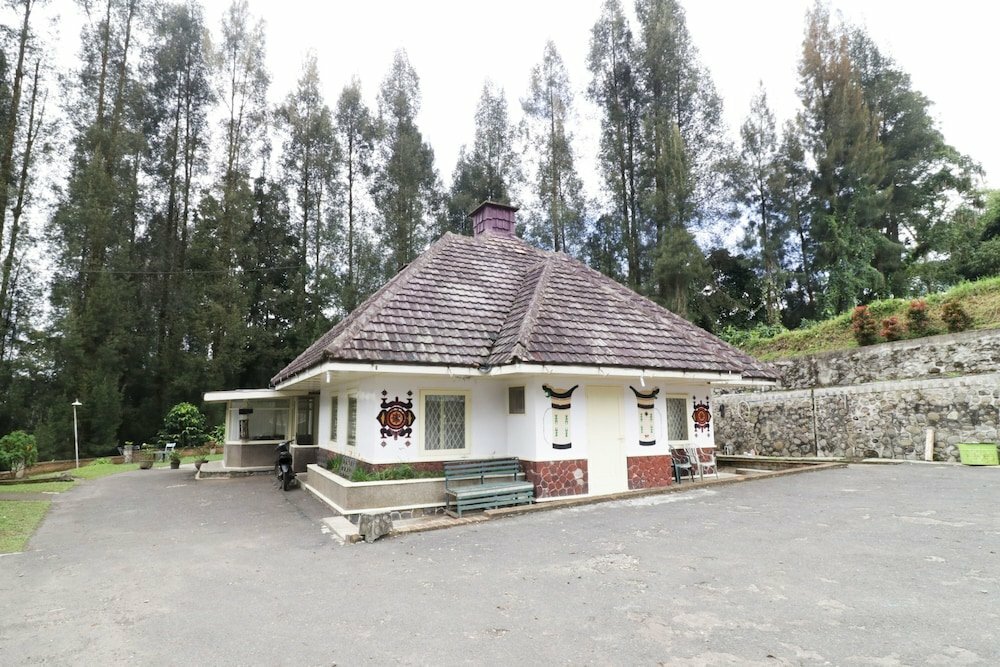 Hotel Sibayak Multinational Rest House, North Sumatra, photo