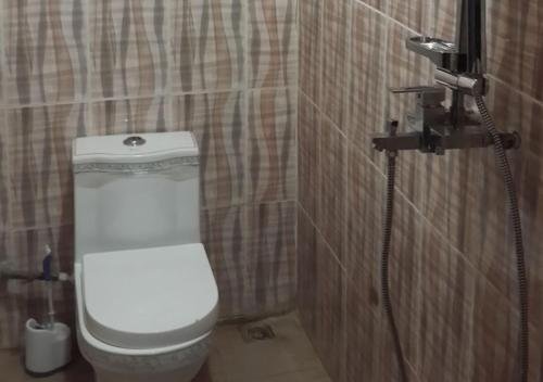 Фото First Laurel Hotel & Suites