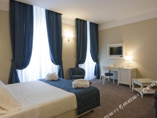 Фото Ih Hotels Roma dei Borgia