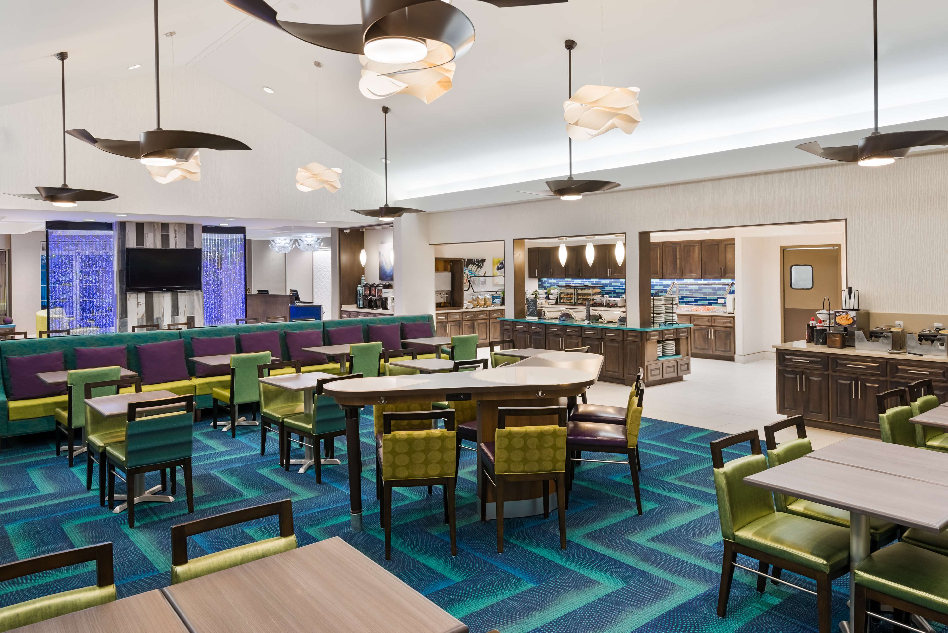 Фото Homewood Suites by Hilton Orlando-Nearest To Univ Studios