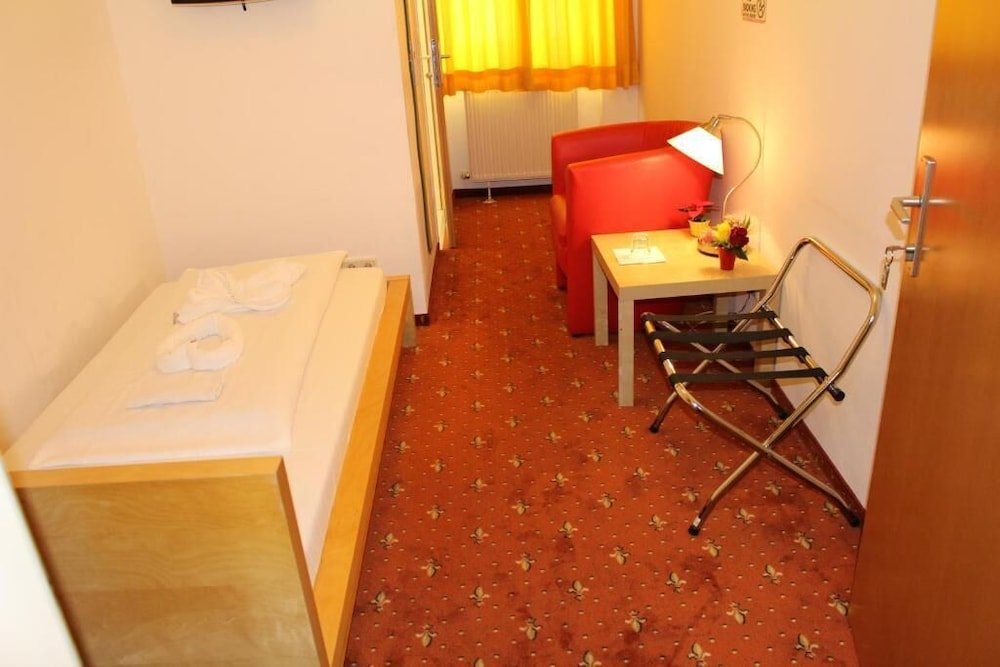 Фото Hotel City Residence