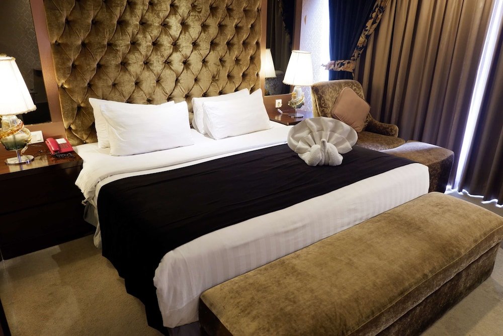 Фото Amaroossa Grande Bekasi