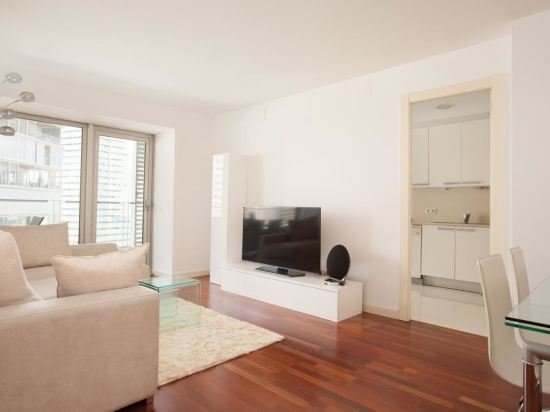 Фото Akira Flats Llum 7th floor