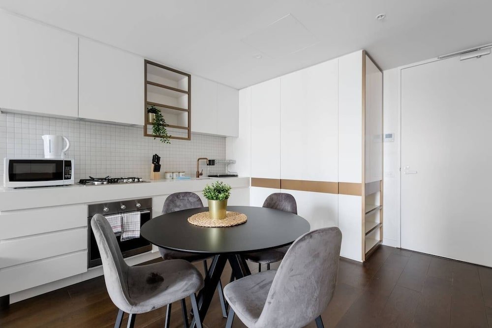 Фото Perfect Location 2 Bdrs Apartment@glen Waverley