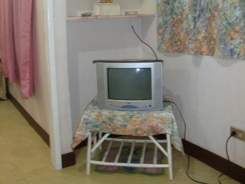 Фото 3br Unit 2 Jefrell Apartments