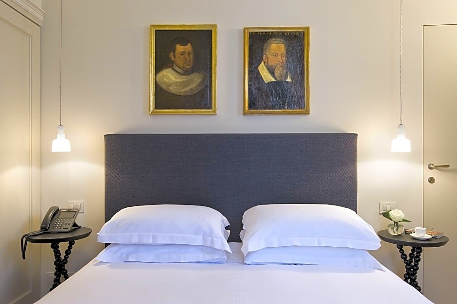 Фото Crossing Condotti