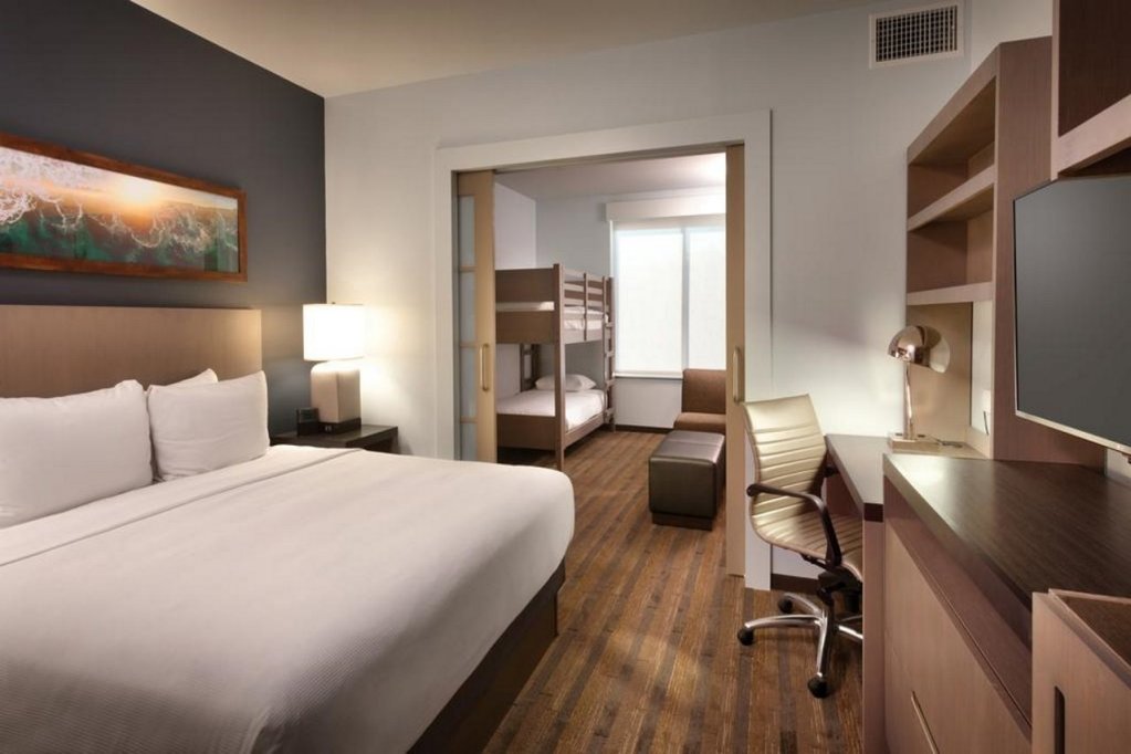 Фото Hyatt Place across from Universal Orlando Resort