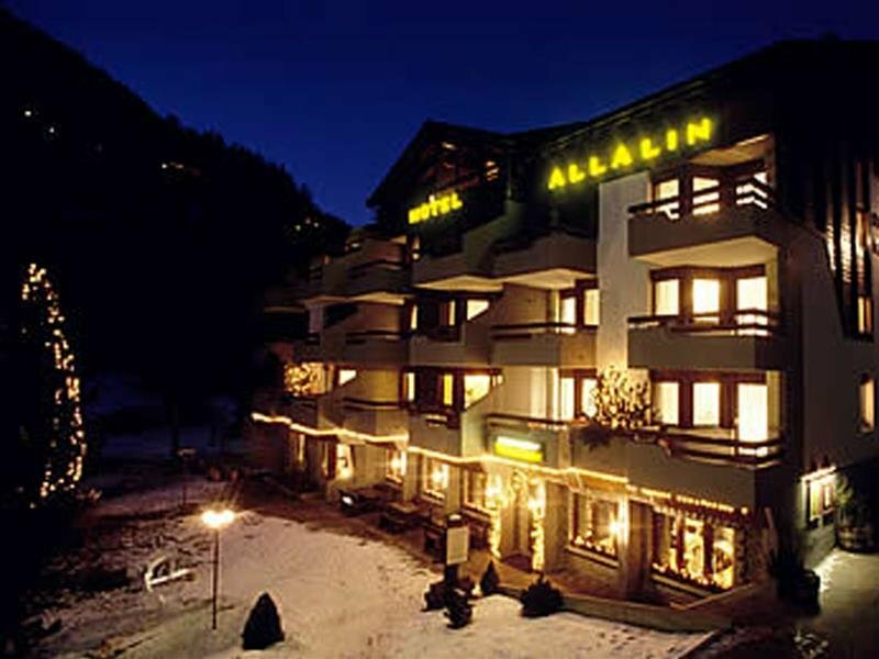 Гостиница Hotel Allalin