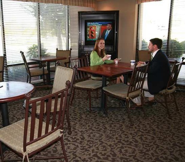 Фото Hampton Inn Baton Rouge - I-10 & College Dr