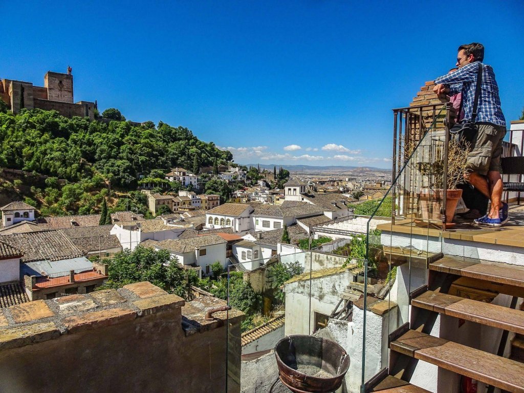 Фото Apartamentos Turisticos Alhambra