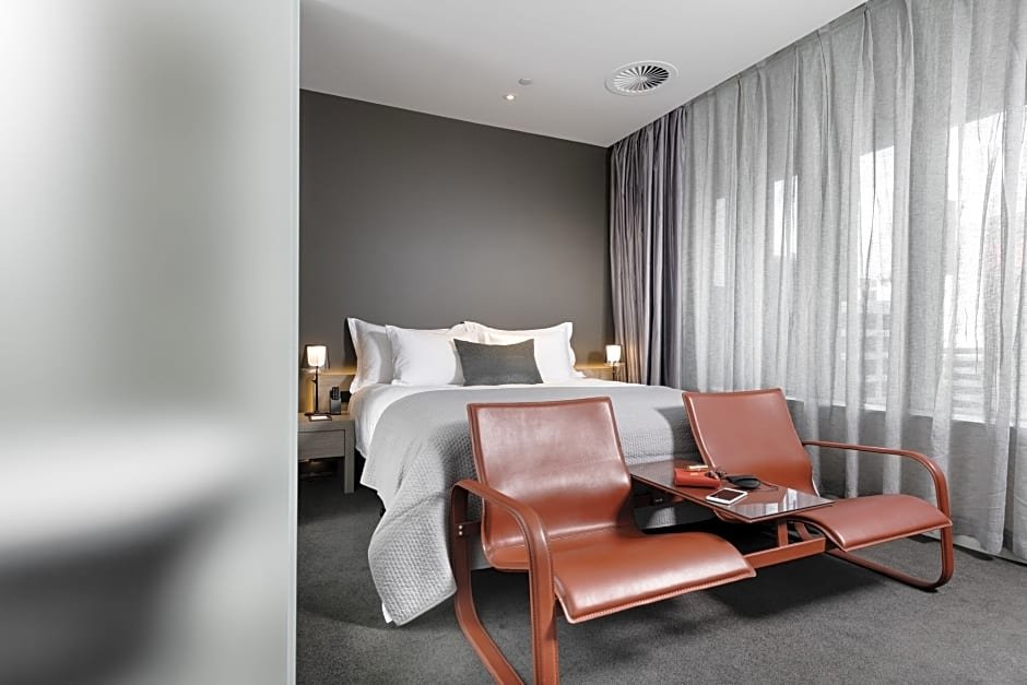 Фото The Melbourne Hotel