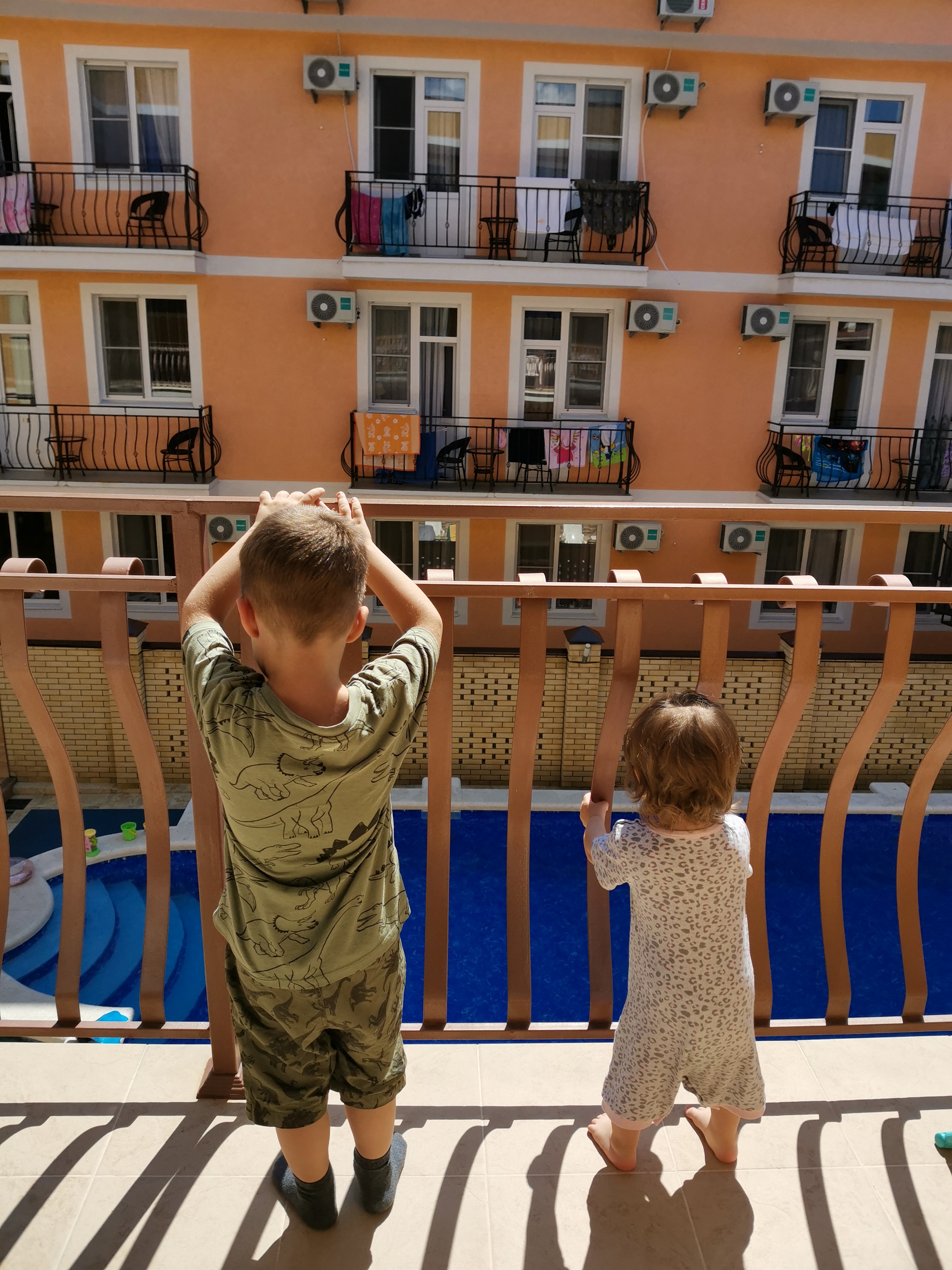 Фото Бристон